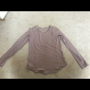 •size 8 lululemon long sleeve mesh back•
